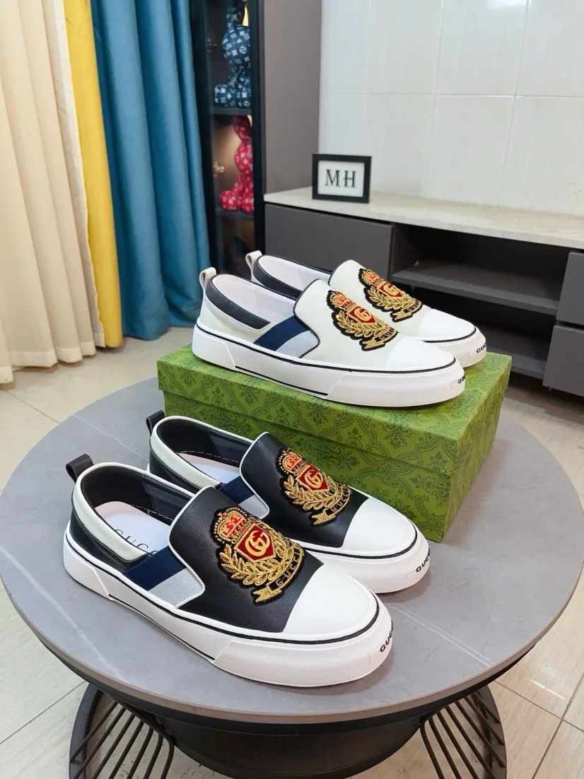Men's shoes 💰458🌹🌹GUCCI [Gucci] New high-end brand of men's shoes, the latest fashionable casual men's shoes, trendy and versatile, relaxed and sporty style, uppers imported from Italy, first-layer cowhide, genuine leather lining, and ultra-fine workmanship. Original personalized fashionable rubber wear-resistant outsole, light and comfortable on the foot, size 38-44